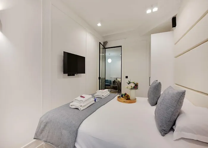 Amazing - 2br 6p - Gare Saint-lazare Apartment Paris